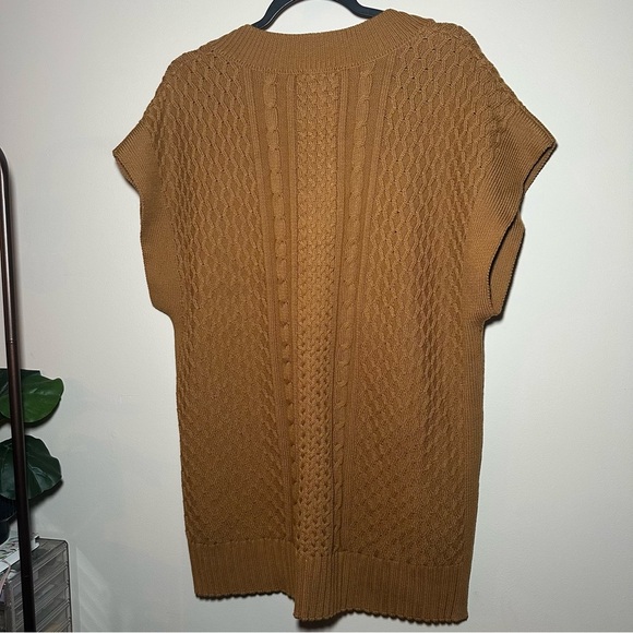 Women's Brown Sweater Vest - Picture 11 of 15